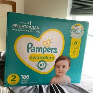 NEW Pampers Swaddlers Size 2 186 Pack Disposable Diapers